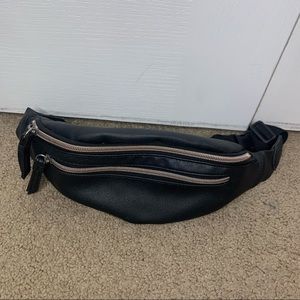 Black Fanny pack